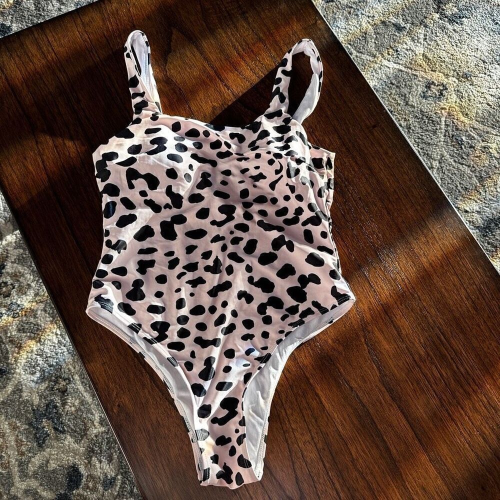 Princess Polly Leopard Bodysuit Size 4
